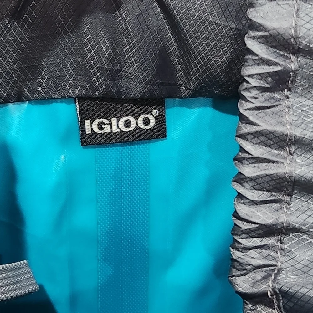 Igloo Reactor Portable 46 Can Soft Insulated Cinch Cooler Backpack Gray Tailgate